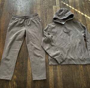 Athleta Retroplush Revive Hoodie & High Rise Jogger Matching Set in Pyrite Brown